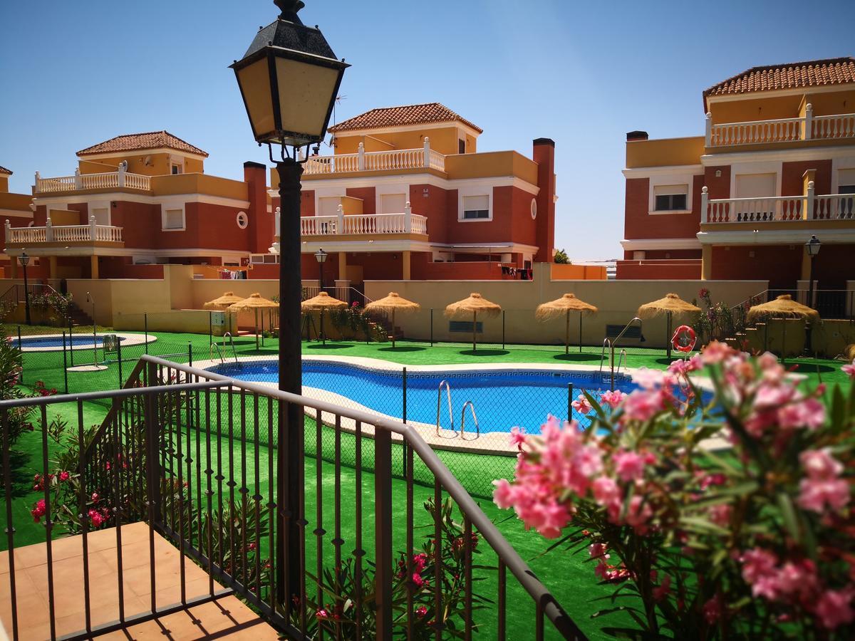 Apartamentos Playamar โรเกตัสเดมาร์ ภายนอก รูปภาพ